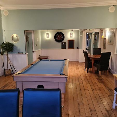 ホテルThe Hope And Anchor Goodwick エクステリア 写真